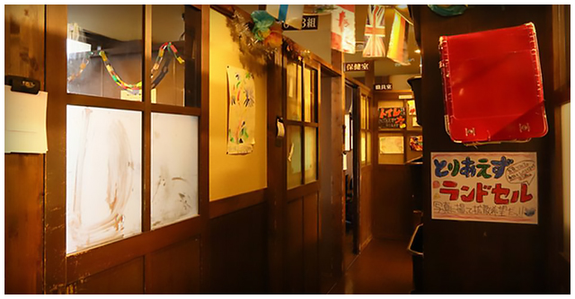 「小学校」を細部まで再現